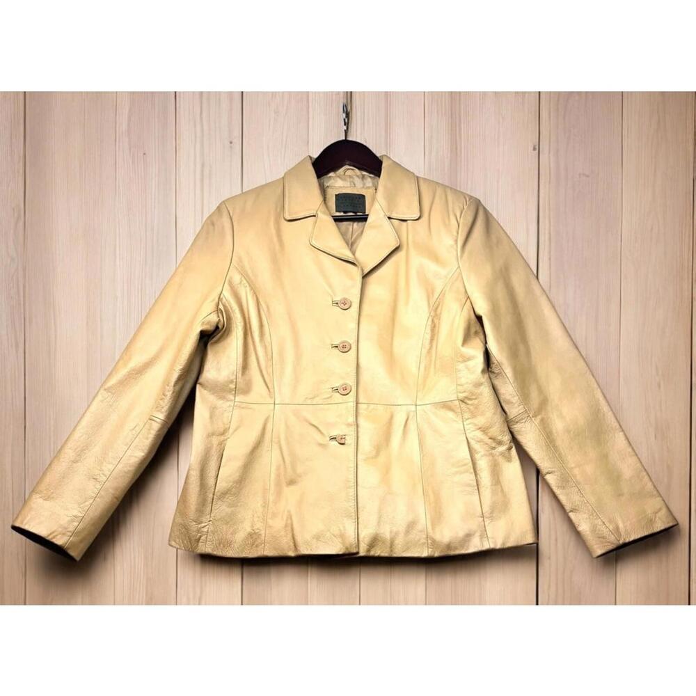 Tan Leather Jacket Womens M/L Uniform Petite John Paul Richard Button Closure